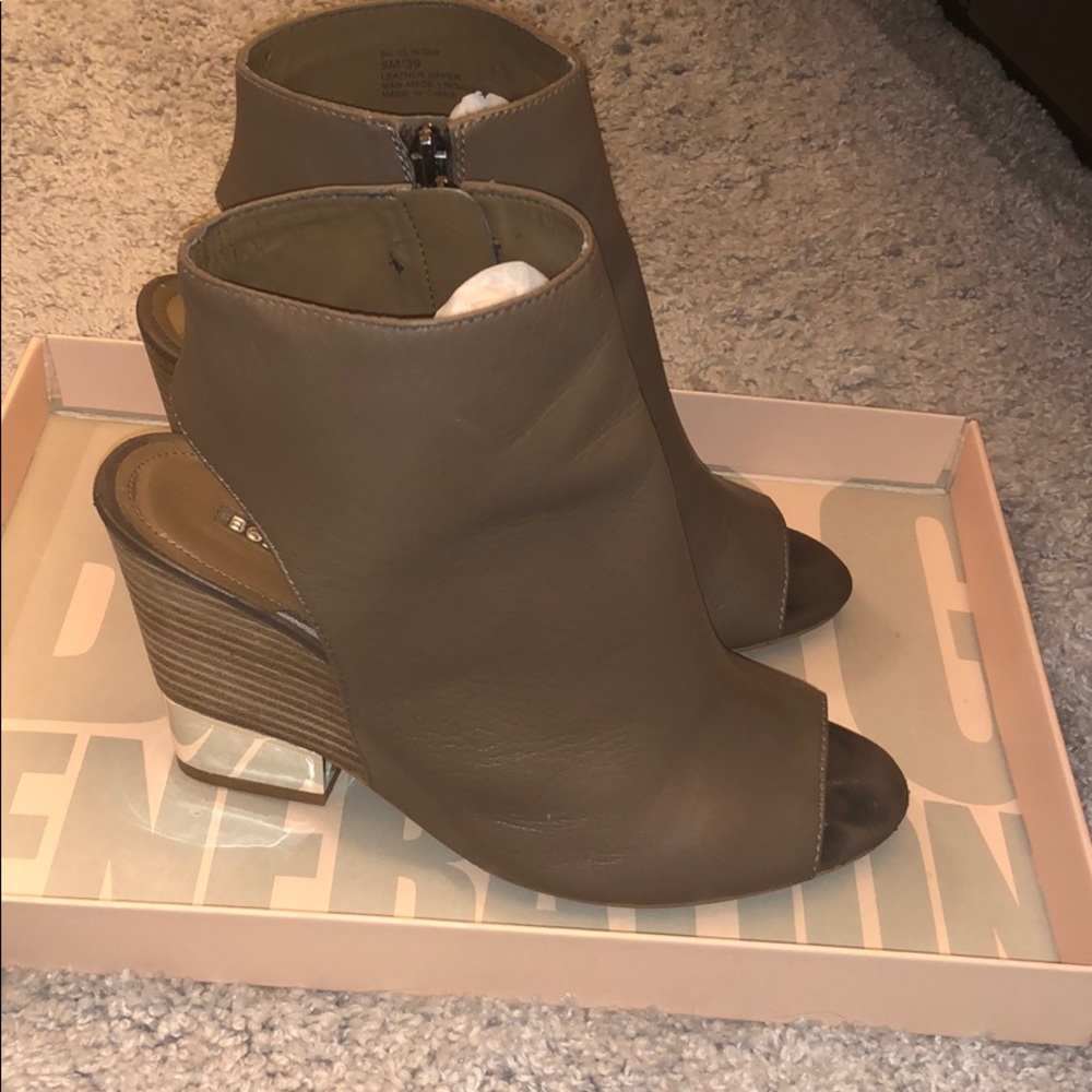 Women’s BCBG Heels Size 9